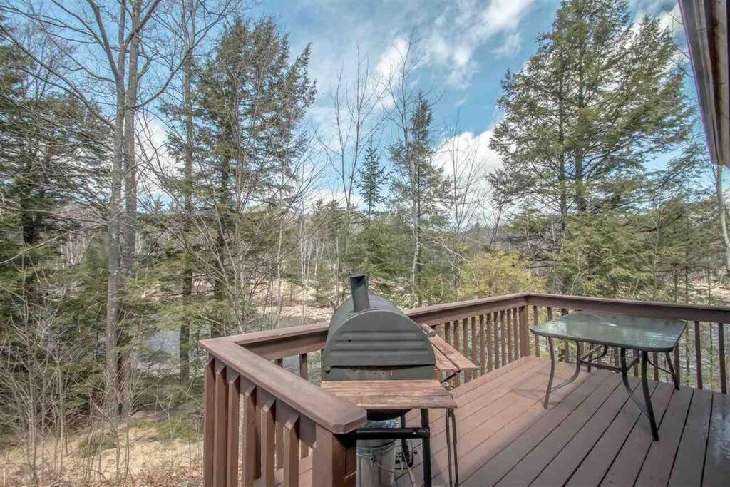 바틀릿 Relaxing Riverside Retreat - Storyland, Attitash, North Conway 아파트 외부 사진