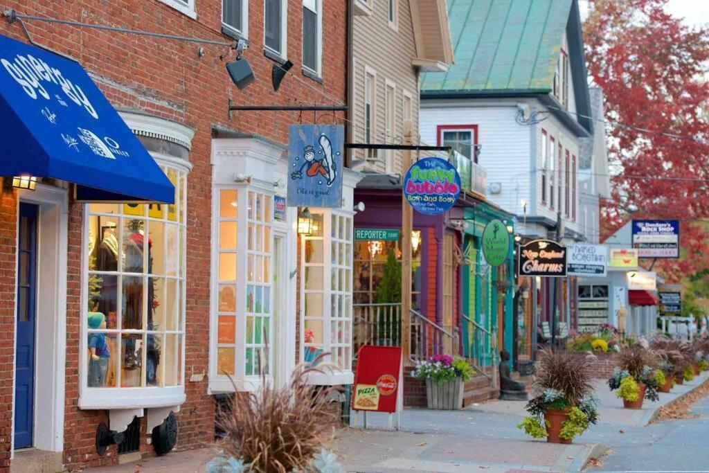 바틀릿 Relaxing Riverside Retreat - Storyland, Attitash, North Conway 아파트 외부 사진